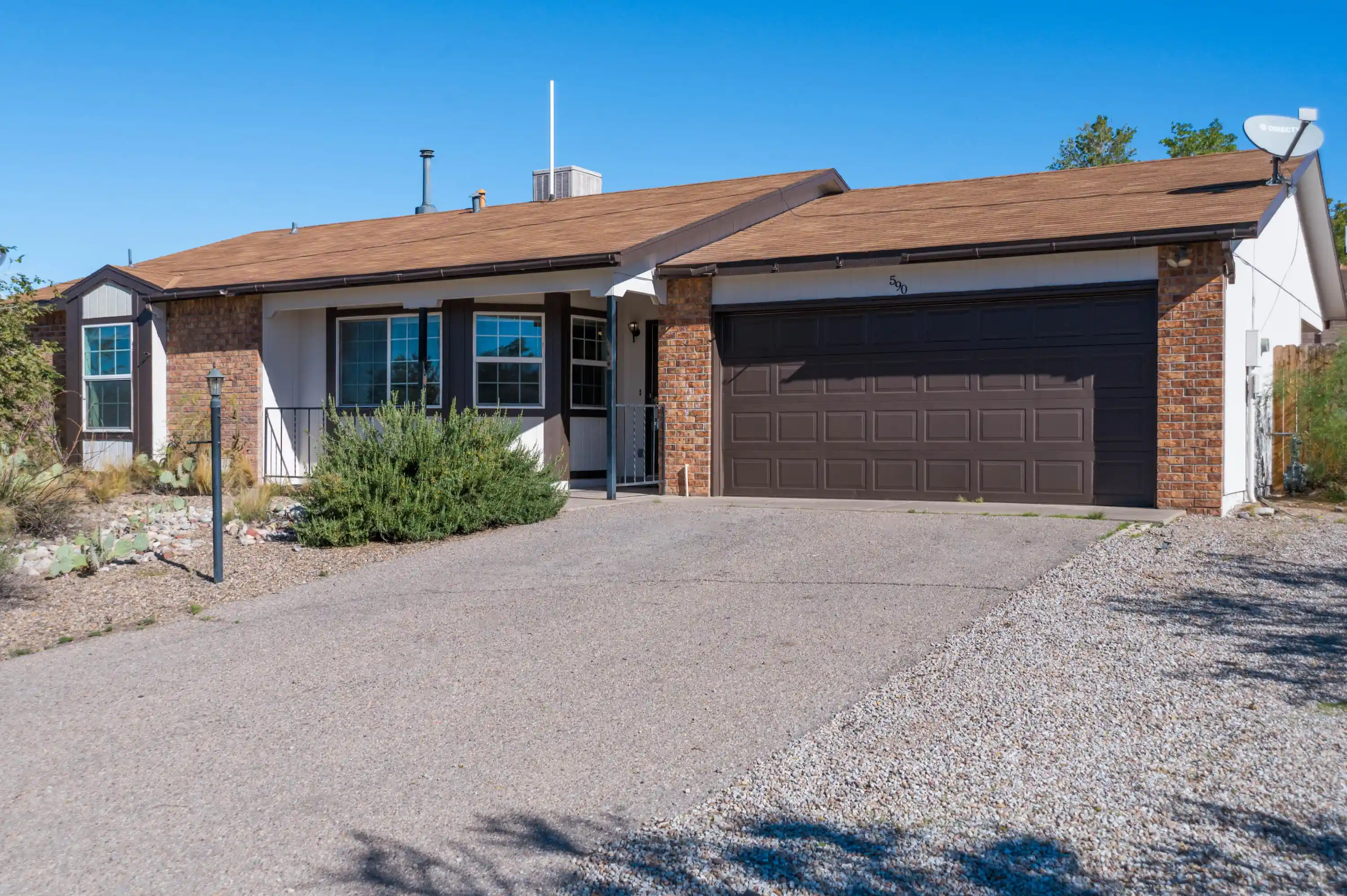 Photo 1 of Single family home for sale at 590 Hewlett Dr Ne, Rio Rancho, NM 87124 | MLS# 1112615 | Listing updated on 2026-10-21