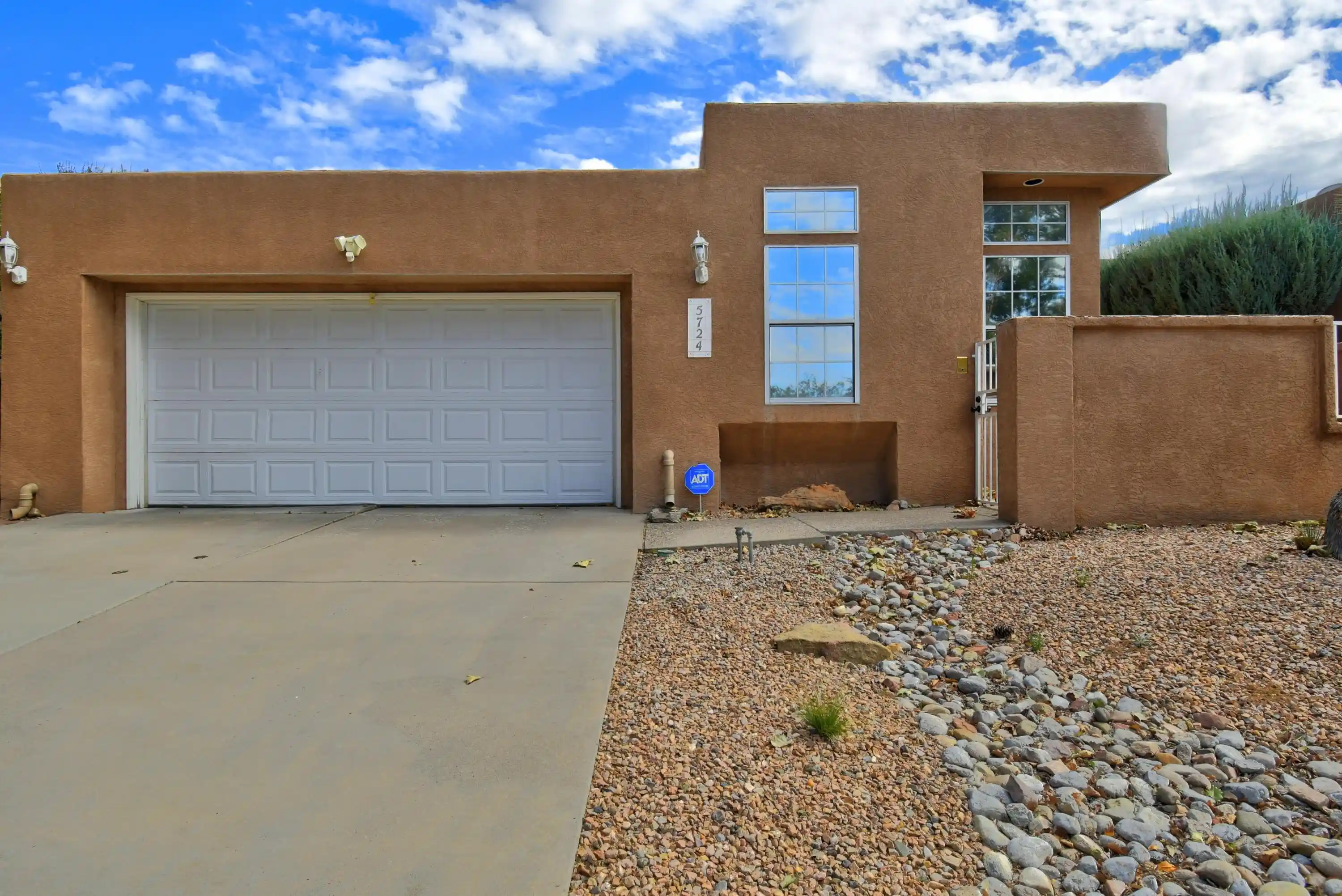 Photo 1 of Sale Pending at 5724 Peppertree Pl Ne, Albuquerque, NM 87111 | MLS# 1112814 | Listing updated on 2026-10-26