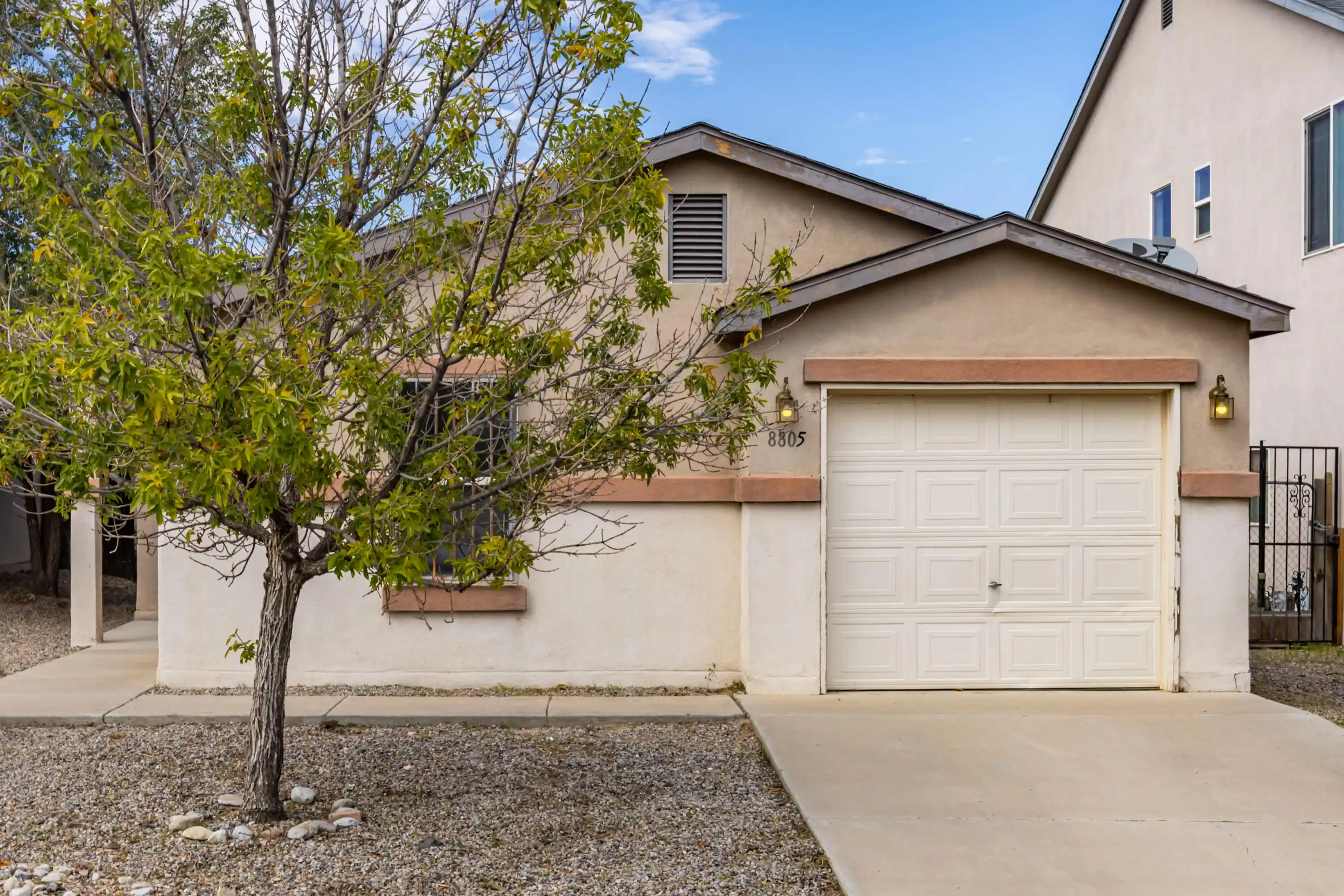 Photo 1 of Single family home for sale at 8805 Dakota Ridge Rd Sw, Albuquerque, NM 87121 | MLS# 1112817 | Listing updated on 2026-10-22