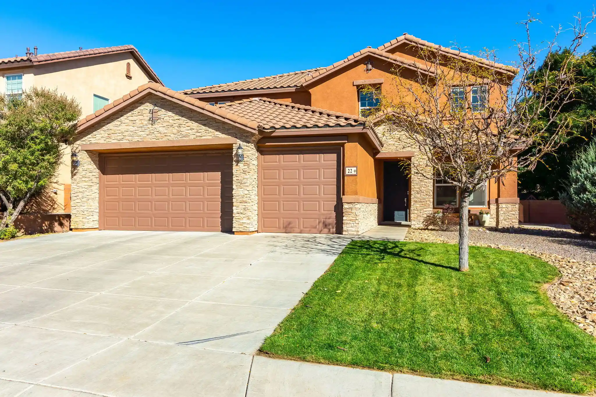 Photo 1 of Single family home for sale at 22 Monte Vista Dr Ne, Rio Rancho, NM 87124 | MLS# 1112823 | Listing updated on 2026-10-26