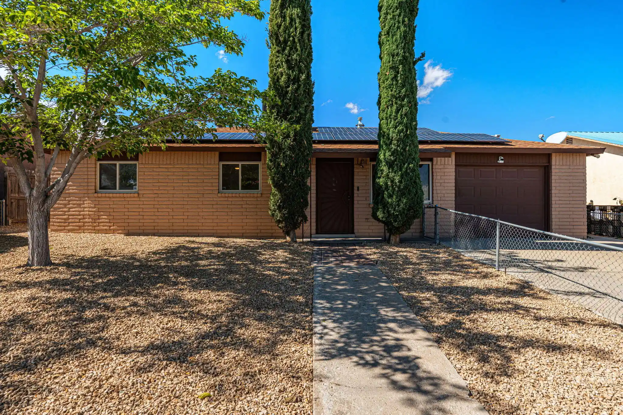 Photo 1 of Single family home for sale at 1861 Tovar Pl Sw, Albuquerque, NM 87121 | MLS# 1112852 | Listing updated on 2026-10-25