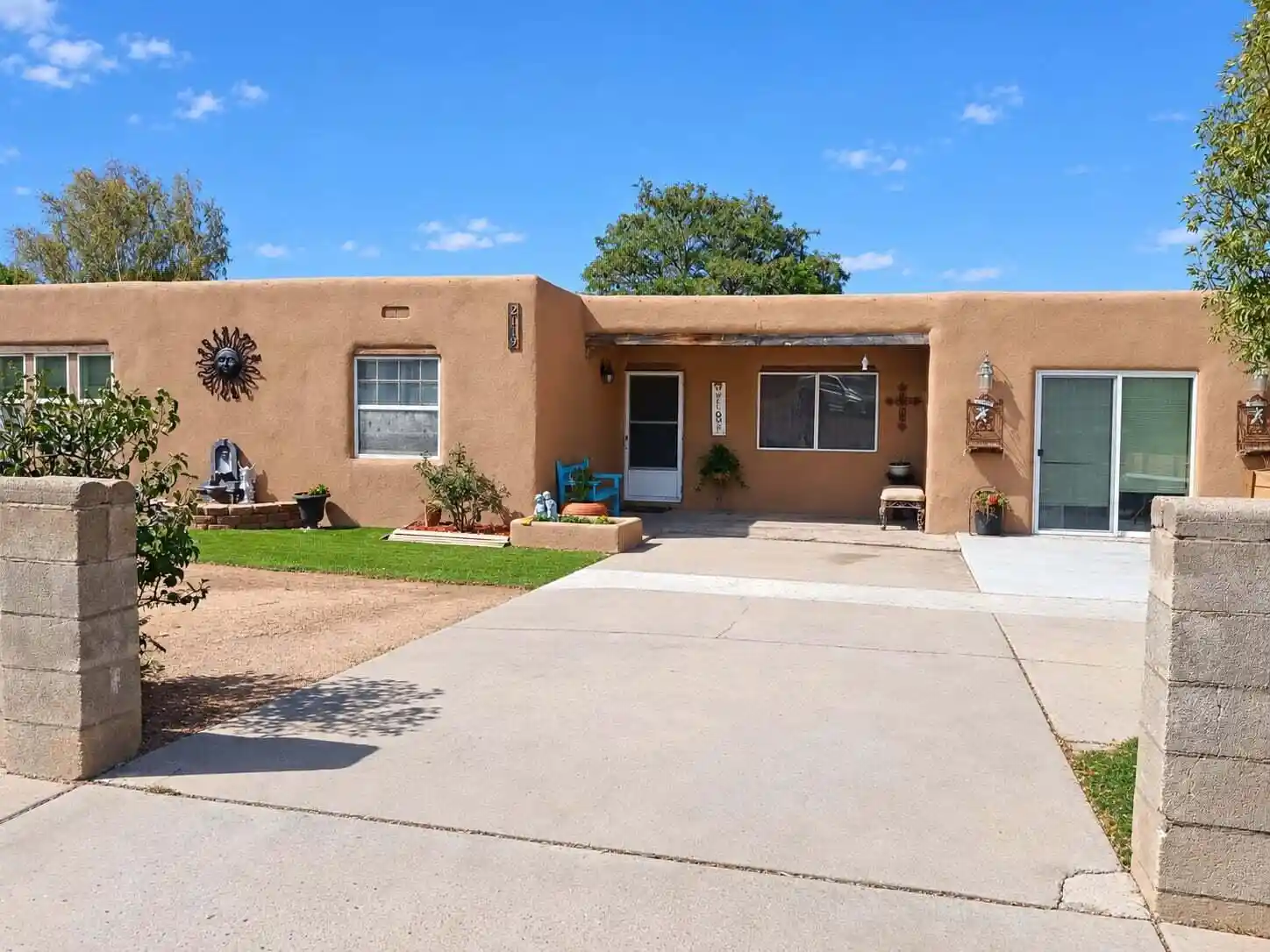 Photo 1 of Single family home for sale at 2119 Los Pinos Ct, Santa Fe, NM 87505 | MLS# 1112870 | Listing updated on 2026-10-24