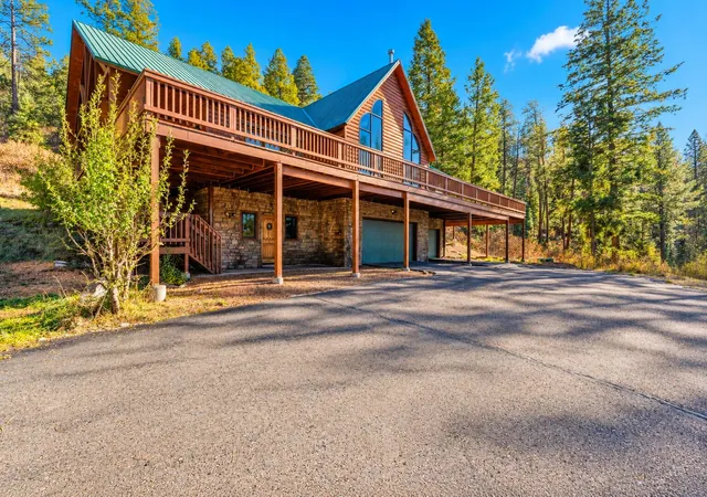 Photo 1 of Single family home for sale at 586 Los Griegos Rd, Jemez Springs, NM 87025 | MLS# 1112932 | Listing updated on 2026-10-30