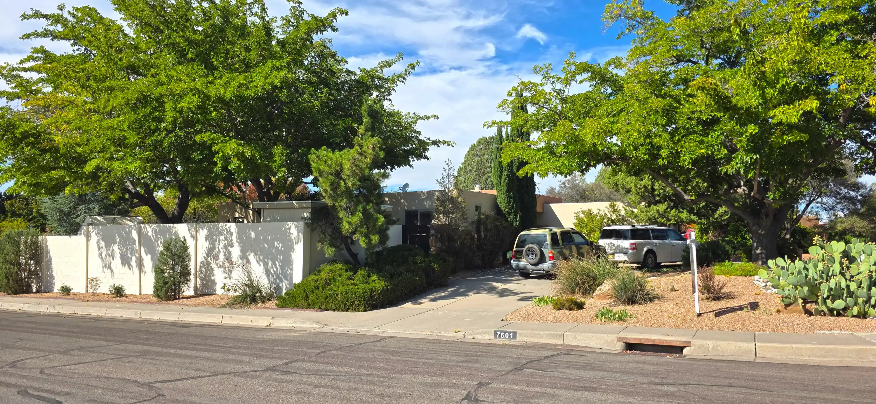 Photo 1 of Sale Pending at 7601 Hendrix Rd Ne, Albuquerque, NM 87110 | MLS# 1112943 | Listing updated on 2026-10-24