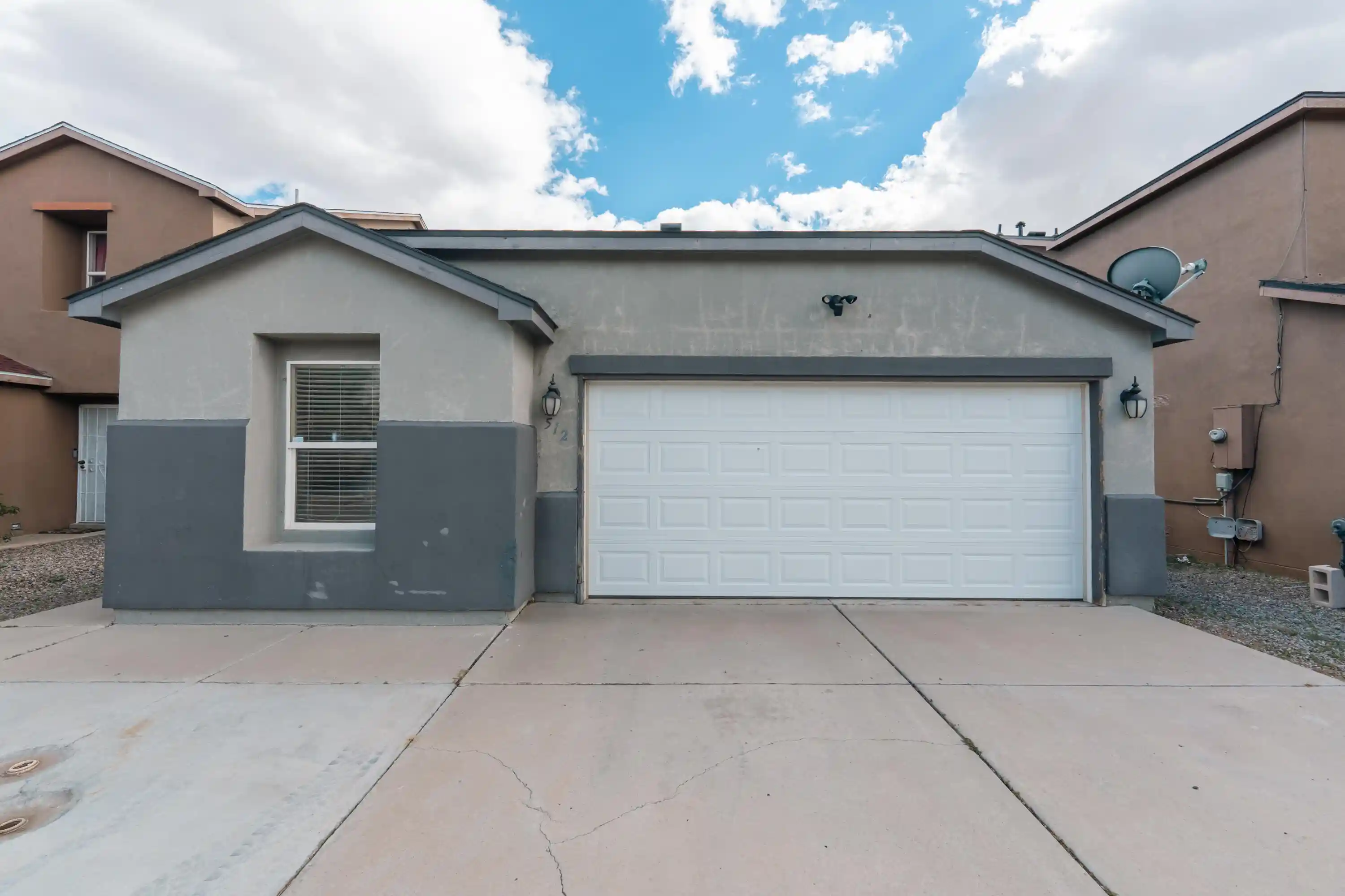 Photo 1 of Single family home for sale at 512 Desert Maize Dr Sw, Albuquerque, NM 87121 | MLS# 1112961 | Listing updated on 2026-10-23