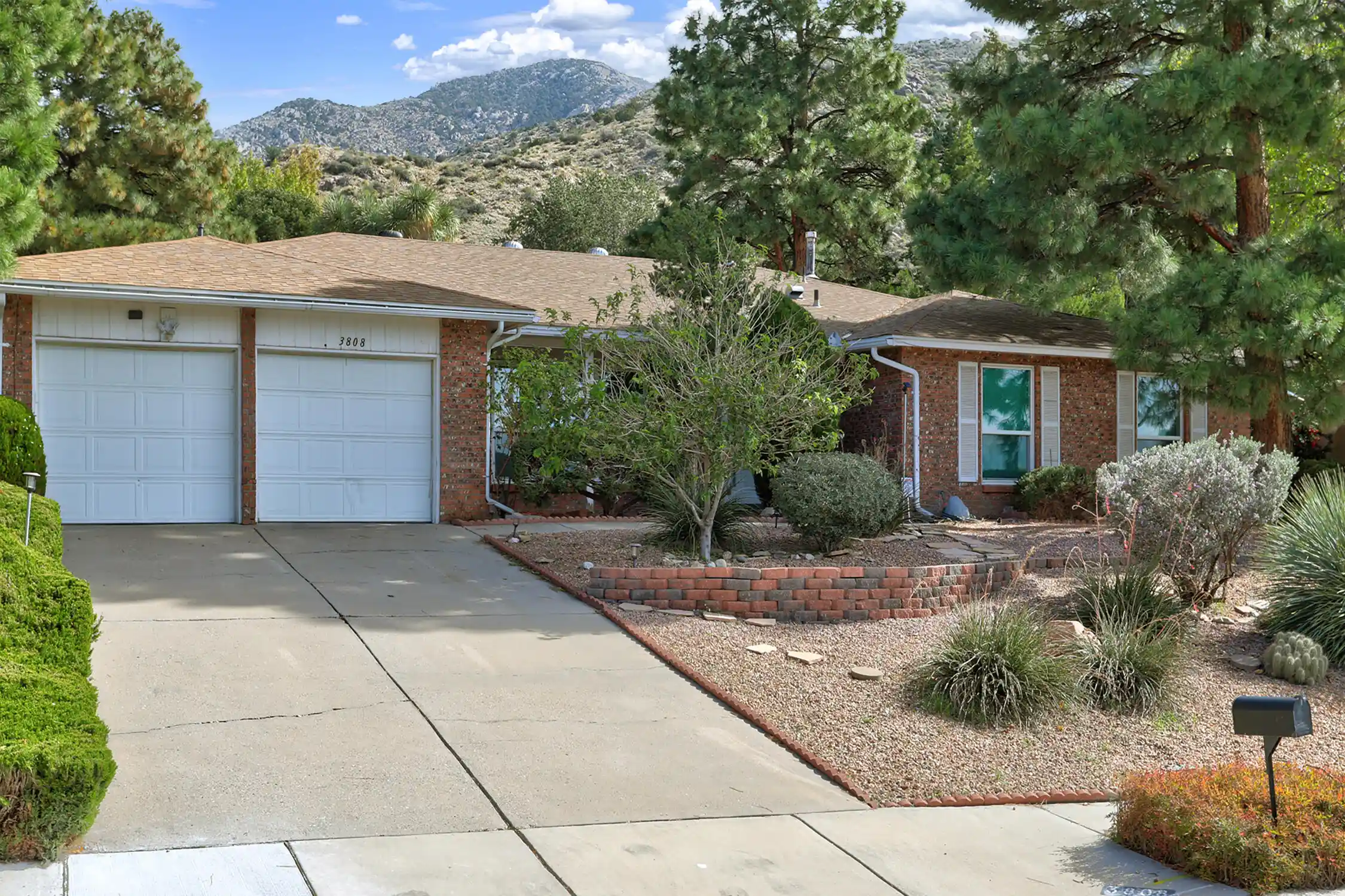 Photo 1 of Single family home for sale at 3808 Big Sky Dr Ne, Albuquerque, NM 87111 | MLS# 1112957 | Listing updated on 2026-10-24