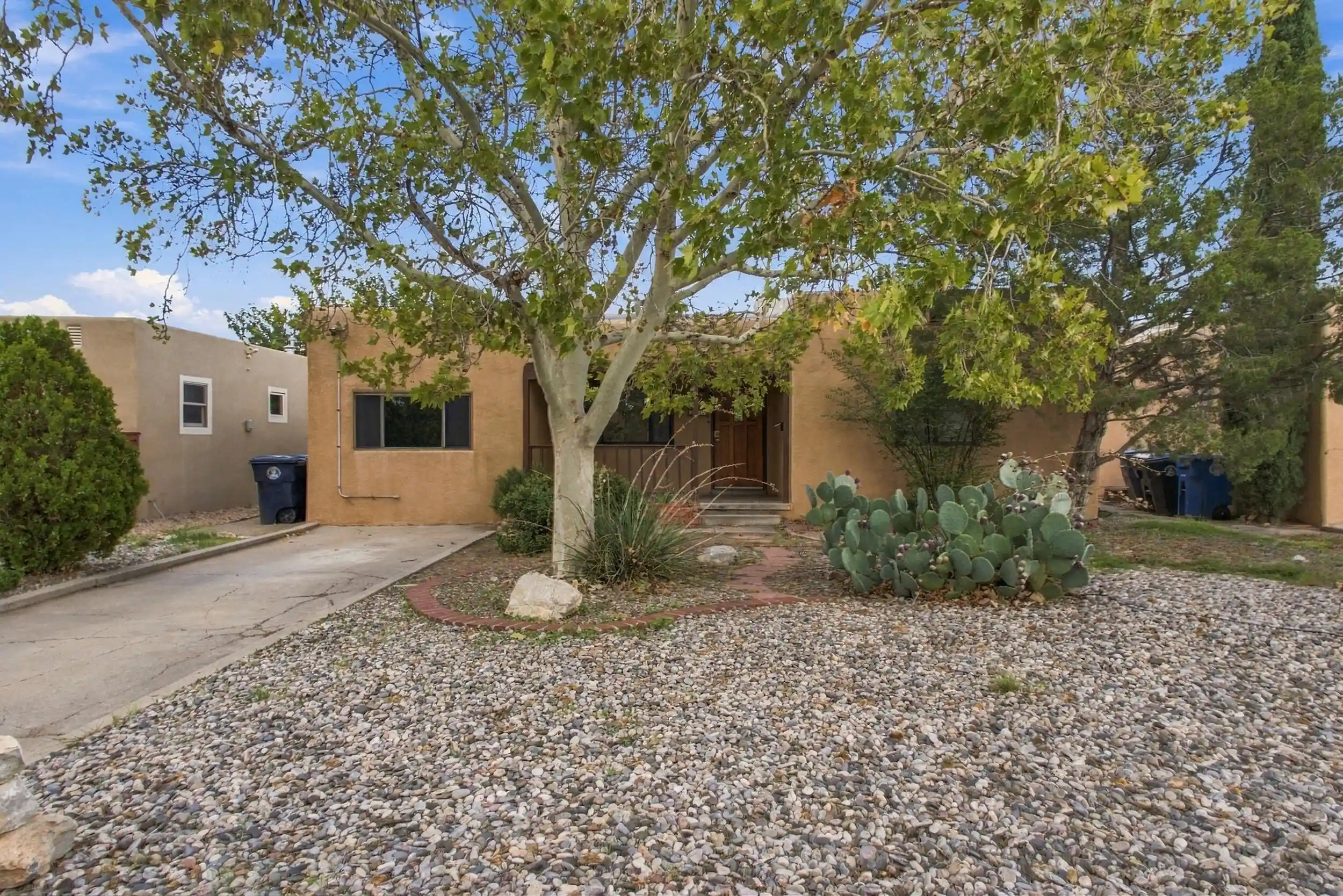 Photo 1 of Single family home for sale at 218 Quincy St Ne, Albuquerque, NM 87108 | MLS# 1113022 | Listing updated on 2026-10-23