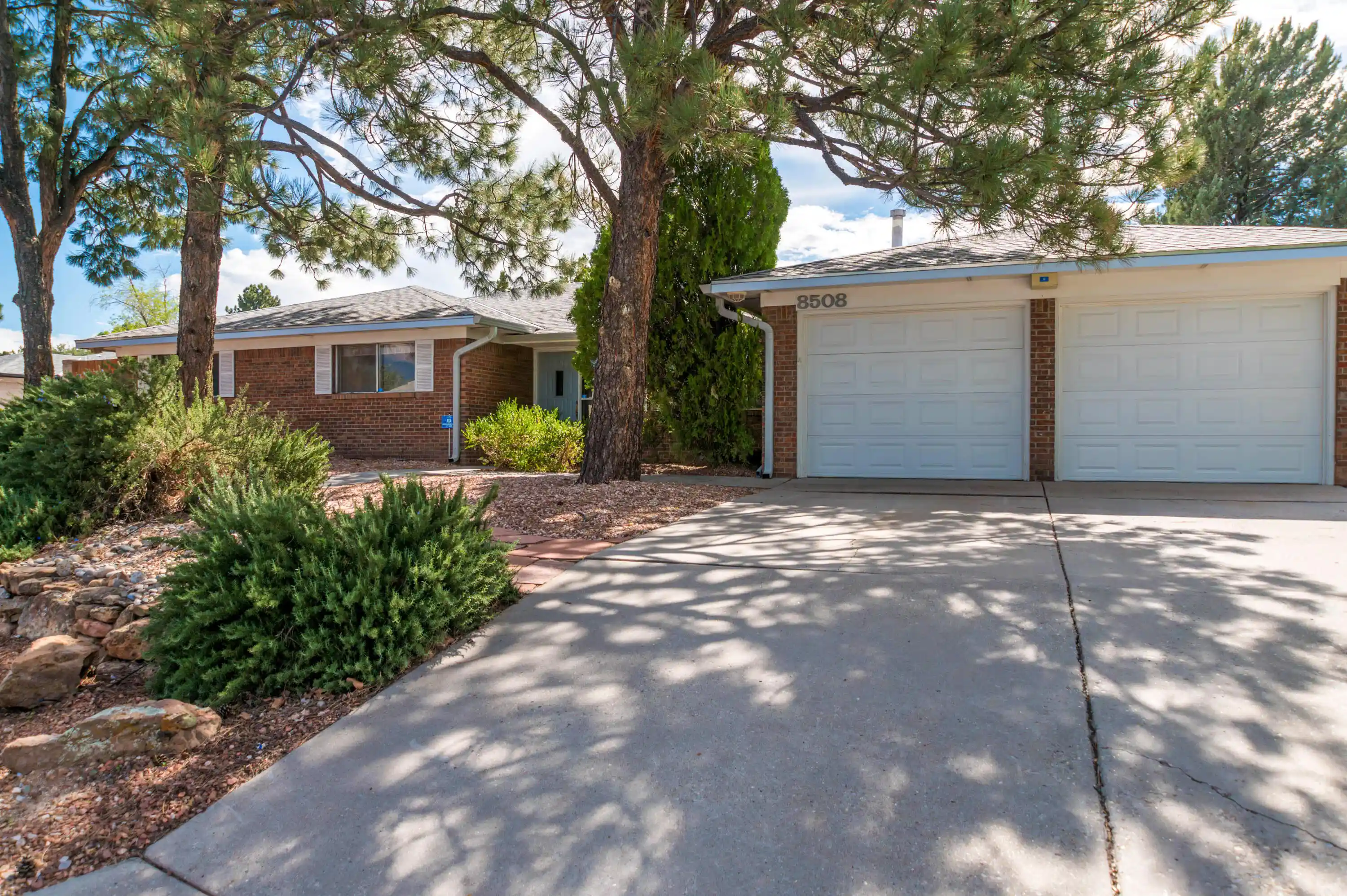 Photo 1 of Sale Pending at 8508 Osuna Rd Ne, Albuquerque, NM 87111 | MLS# 1113042 | Listing updated on 2026-10-24