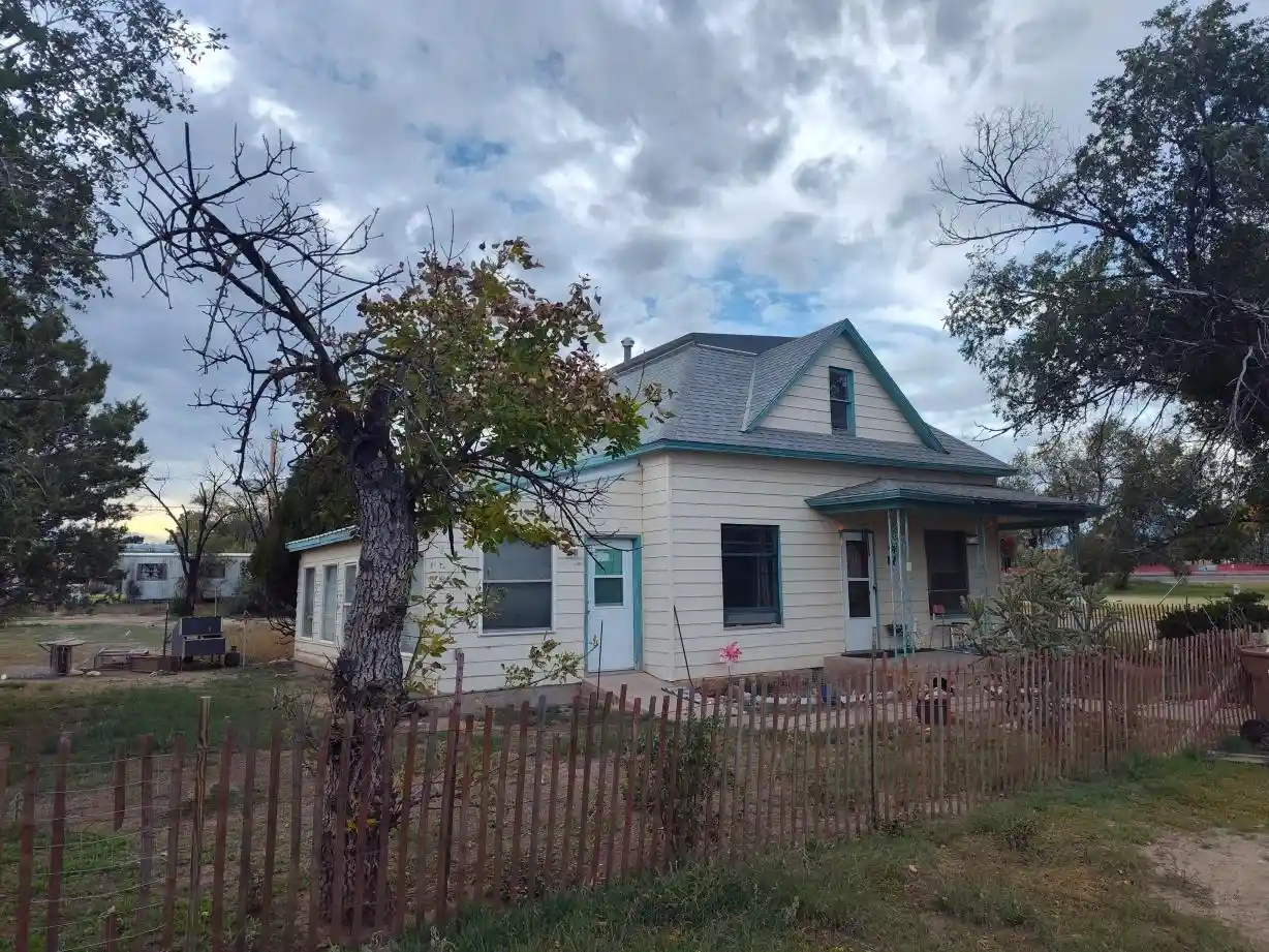 Photo 1 of Single family home for sale at 201 S Sunset Ave, Mountainair, NM 87036 | MLS# 1113055 | Listing updated on 2026-10-25