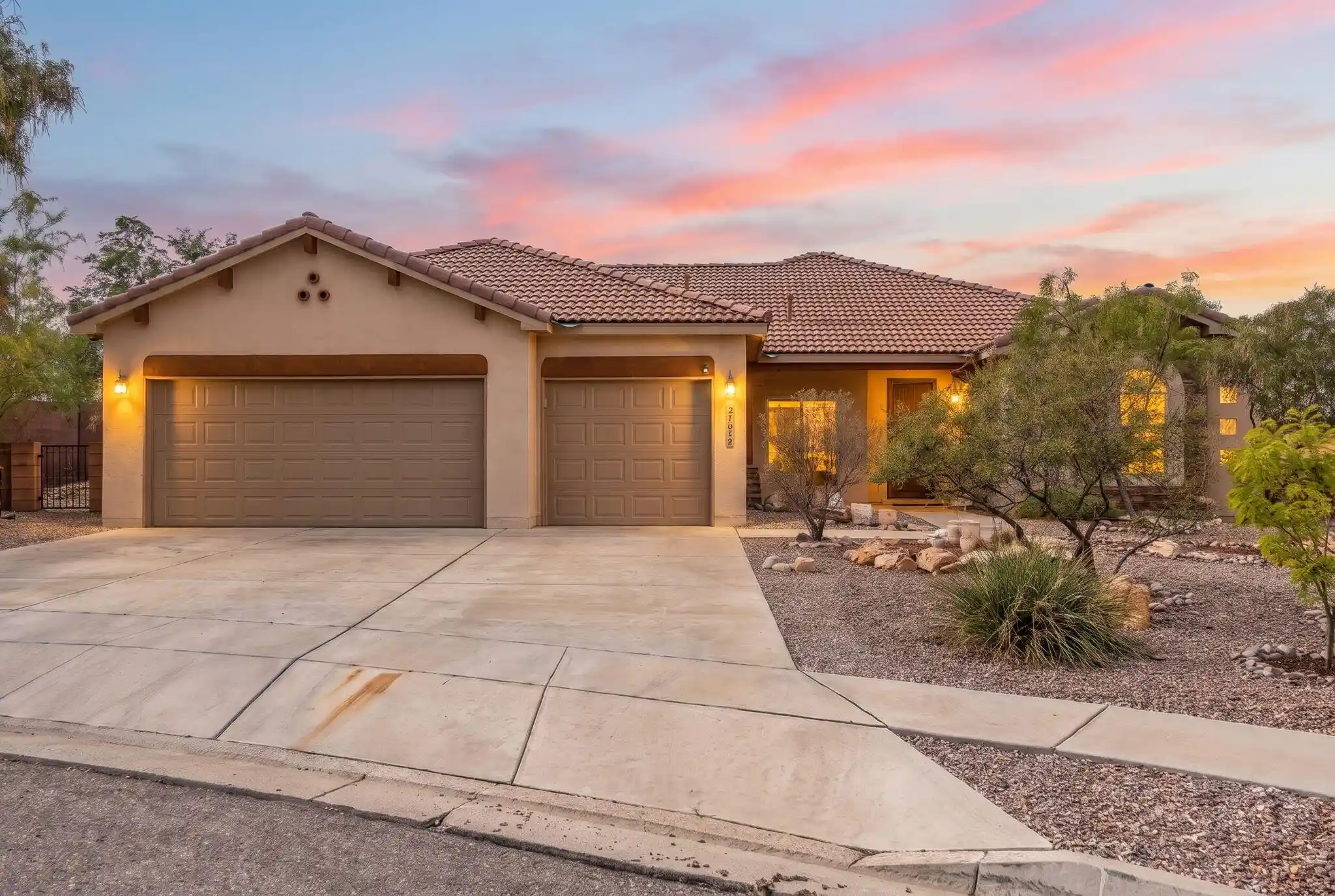 Single family home for sale at 2709 Vista De Colinas Pl SE, Rio Rancho, NM 87124 | MLS# 1113064