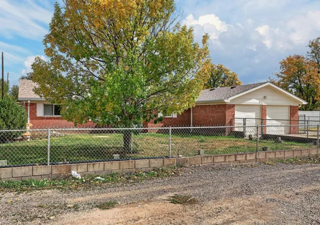 Photo 1 of Single family home for sale at 170 Ranchitos Rd, Bosque Farms, NM 87068 | MLS# 1113224 | Listing updated on 2026-10-30