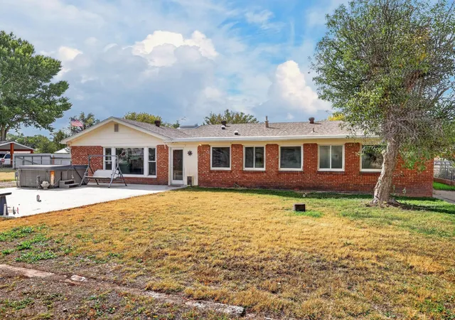 Photo 2 of Single family home for sale at 170 Ranchitos Rd, Bosque Farms, NM 87068 | MLS# 1113224 | Listing updated on 2026-10-30
