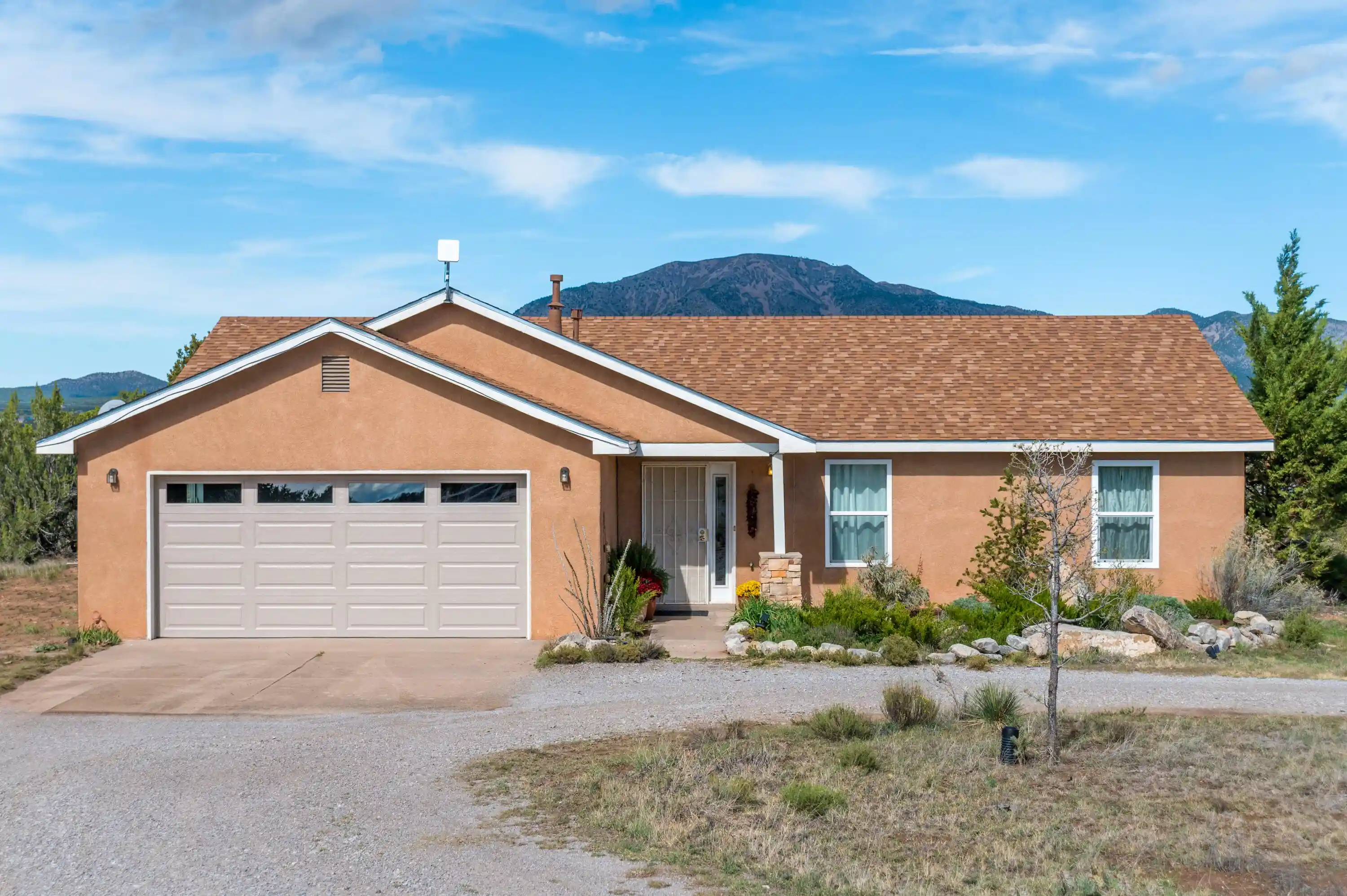 Photo 1 of Single family home for sale at 25 Cajun Ct, Edgewood, NM 87015 | MLS# 1113256 | Listing updated on 2026-10-29
