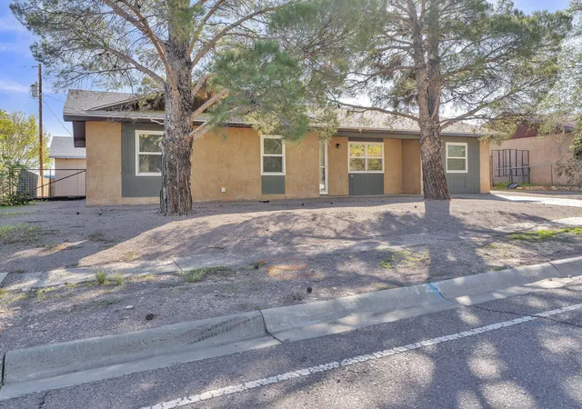 Photo 1 of Single family home for sale at 1112 Fairgrounds Rd, Socorro, NM 87801 | MLS# 1113276 | Listing updated on 2026-10-30