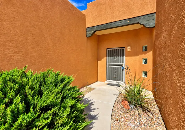 Photo 1 of Single family home for sale at 3945 Augusta Dr SE, Rio Rancho, NM 87124 | MLS# 1113289 | Listing updated on 2026-10-30