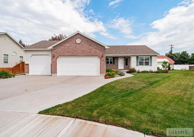 Homes for sale in Idaho Falls, ID | 140 Harrisburg Lane, Idaho Falls, ID 83404 | MLS# 2187433