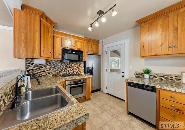 Photo 4 of Single family home for sale at 521 S University Avenue, Blackfoot, ID 83221 | MLS# 2188194 | Listing updated on 2026-08-03