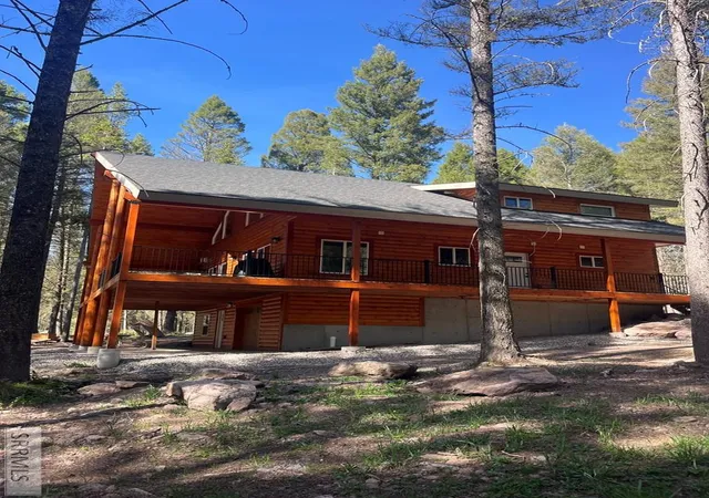 Homes for sale in Island Park, ID | 4146 Sugar Pine Dr, Island Park, ID 83429 | MLS# 2186407