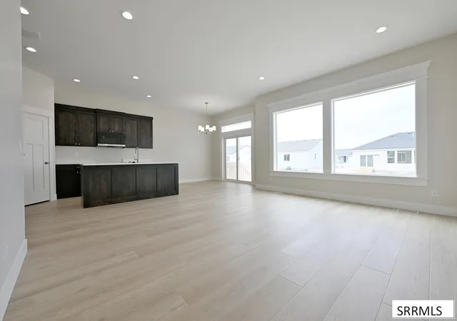 Photo 2 of Single family home for sale at 6880 Bronson Dr, Idaho Falls, ID 83402 | MLS# 2188666 | Listing updated on 2026-08-31
