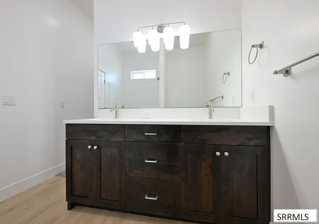 Photo 4 of Single family home for sale at 6880 Bronson Dr, Idaho Falls, ID 83402 | MLS# 2188666 | Listing updated on 2026-08-31