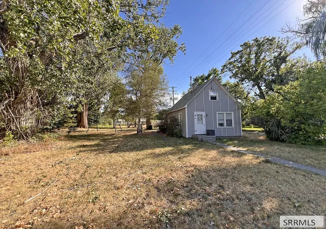 Photo 2 of Single family home for sale at 590 Wilson Ave, Blackfoot, ID 83221 | MLS# 2188891 | Listing updated on 2026-09-01