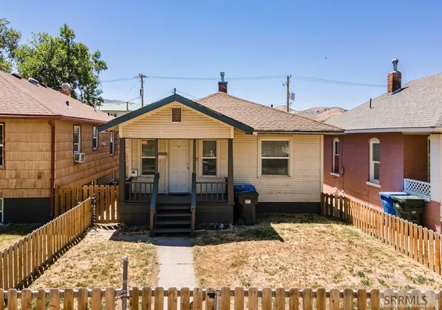 Photo 3 of Multi family home for sale at 344 E Whitman, Pocatello, ID 83201 | MLS# 2187988 | Listing updated on 2026-07-24