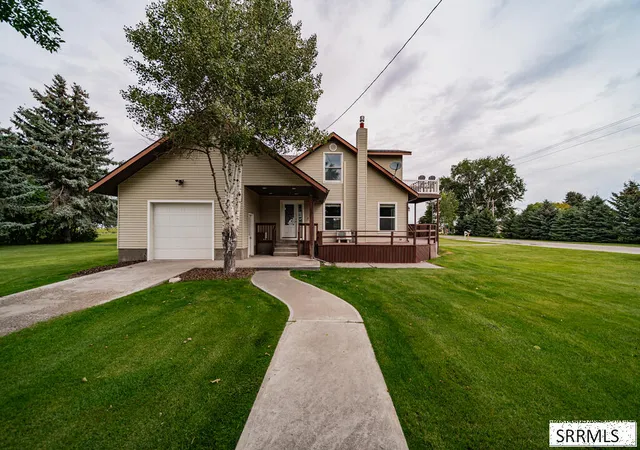 Photo 2 of Single family home for sale at 402 S 1100 W, Pingree, ID 83262 | MLS# 2188672 | Listing updated on 2026-08-20