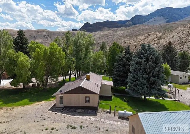 5th image of 425 River Dr, Challis, ID 83226 | MLS# 2187386