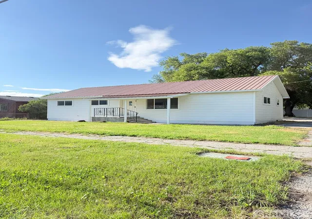 Photo 2 of Sale Pending at 352 W 1 N, Rexburg, ID 83440 | MLS# 2187894 | Listing updated on 2026-08-24