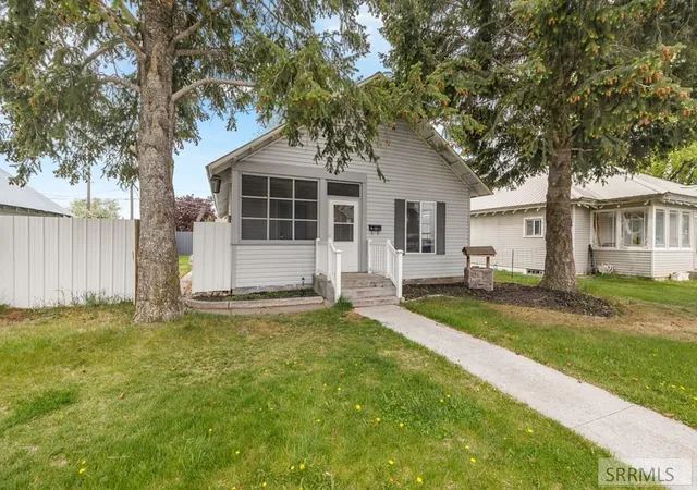 Homes for sale in St Anthony, ID | 40 W 3Rd N, St Anthony, ID 83445 | MLS# 2186664