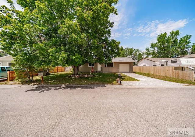 Homes for sale in Idaho Falls, ID | 365 Bob O Link Dr, Idaho Falls, ID 83401 | MLS# 2187480