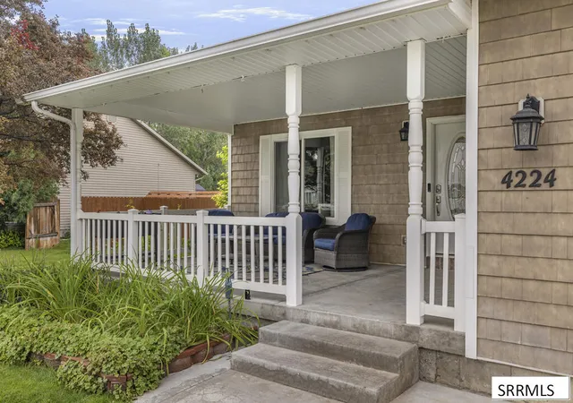 Photo 3 of Single family home for sale at 4224 Forest Glen Dr, Ammon, ID 83406 | MLS# 2188645 | Listing updated on 2026-10-08