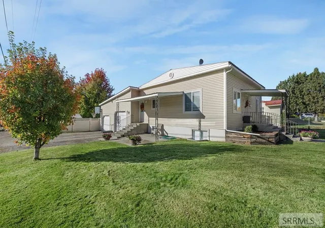 Homes for sale in St Anthony, ID | 406 N 2Nd W, St Anthony, ID 83445 | MLS# 2187294