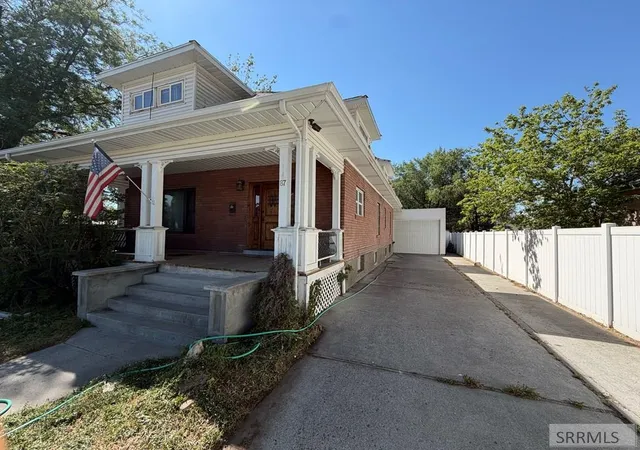 Photo 3 of Single family home for sale at 87 N Stout Avenue, Blackfoot, ID 83221 | MLS# 2188358 | Listing updated on 2026-09-15