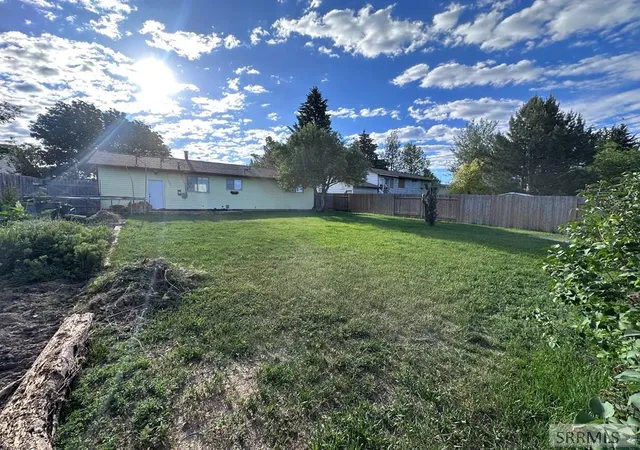 Homes for sale in Idaho Falls, ID | 1377 Melody Dr, Idaho Falls, ID 83402 | MLS# 2187242