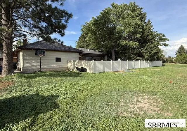 Photo 3 of Single family home for sale at 1295 Canyon Avenue, Idaho Falls, ID 83402 | MLS# 2188573 | Listing updated on 2026-08-23
