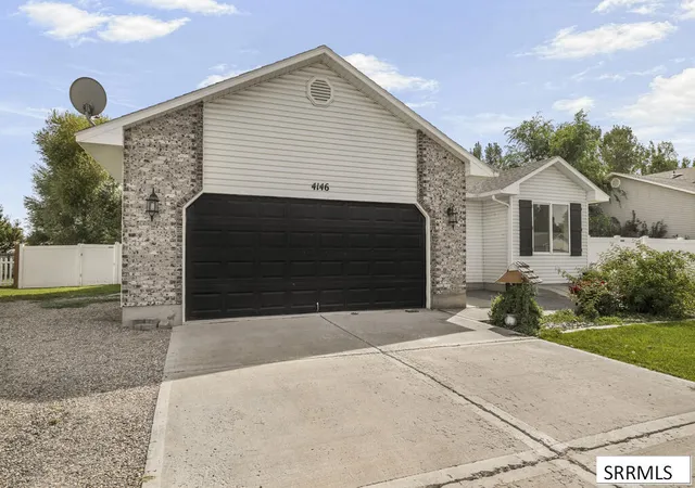 Photo 3 of Single family home for sale at 4146 Forest Glen Dr, Ammon, ID 83406 | MLS# 2188707 | Listing updated on 2026-09-11