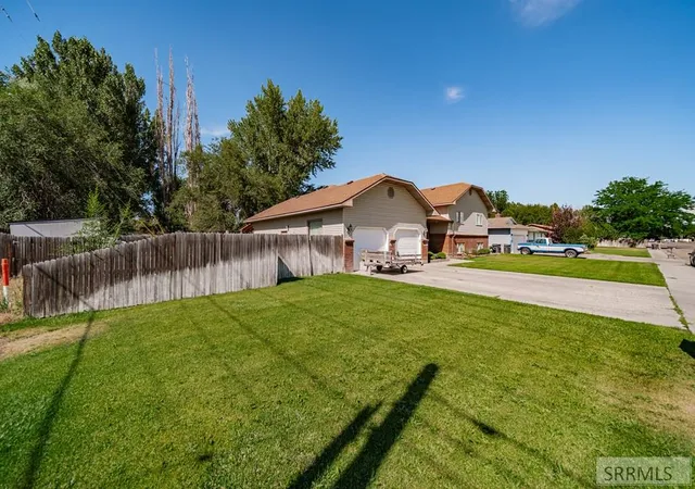 Photo 3 of Single family home for sale at 1525 9th Street, Idaho Falls, ID 83404 | MLS# 2187847 | Listing updated on 2026-08-06