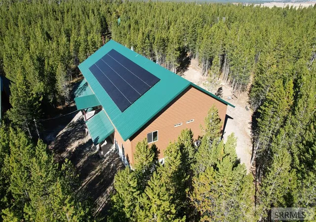 Homes for sale in Island Park, ID | 4460 Brody's Cove, Island Park, ID 83429 | MLS# 2186471