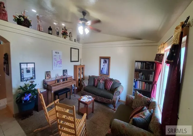 Photo 3 of Single family home for sale at 325 N 400 W, Blackfoot, ID 83221 | MLS# 2187810 | Listing updated on 2026-08-18