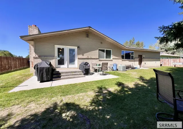 Photo 2 of Single family home for sale at 2 Brandon Dr, Sugar City, ID 83448 | MLS# 2188908 | Listing updated on 2026-10-06