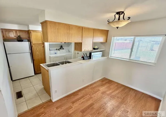 Photo 3 of Single family home for sale at 320 Lincoln Street, American Falls, ID 83211 | MLS# 2188056 | Listing updated on 2026-10-06