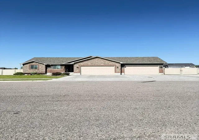 1st image of 5503 Lakefield Cir, Idaho Falls, ID 83406 | MLS# 2187219