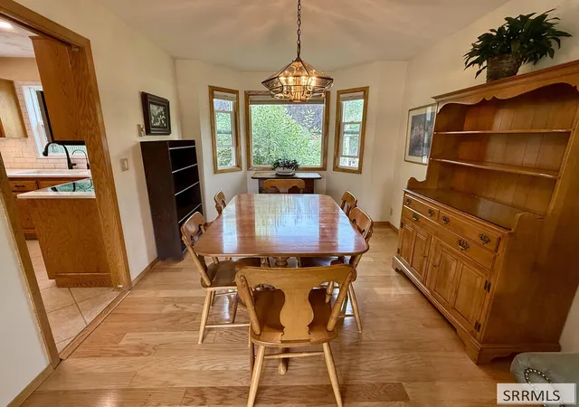 Photo 4 of Single family home for sale at 1265 Tipperary Ct, Idaho Falls, ID 83404 | MLS# 2188407 | Listing updated on 2026-10-15
