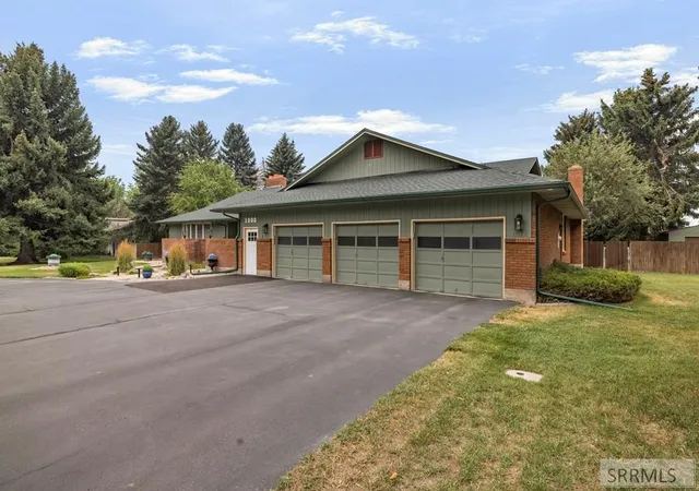 Photo 3 of Single family home for sale at 1900 Ross Avenue, Ammon, ID 83406 | MLS# 2188168 | Listing updated on 2026-08-21