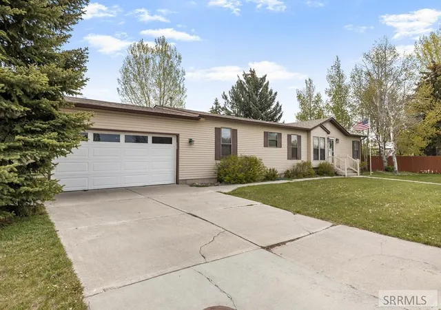 2nd image of 369 S Adam Lane, Idaho Falls, ID 83401 | MLS# 2185898