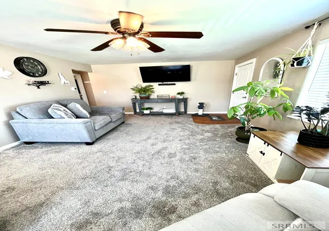 Photo 3 of Single family home for sale at 1265 Wadsworth Dr, Idaho Falls, ID 83402 | MLS# 2187076 | Listing updated on 2026-06-15