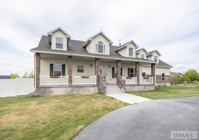 Homes for sale in Idaho Falls, ID | 11 N 3202 E, Idaho Falls, ID 83401 | MLS# 2186232
