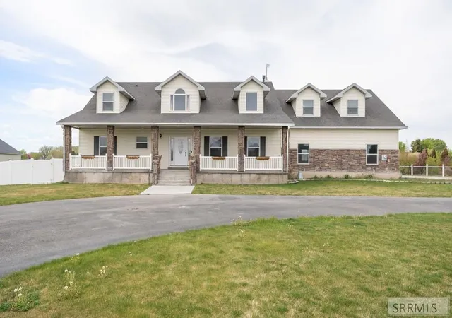 Homes for sale in Idaho Falls, ID | 11 N 3202 E, Idaho Falls, ID 83401 | MLS# 2186232