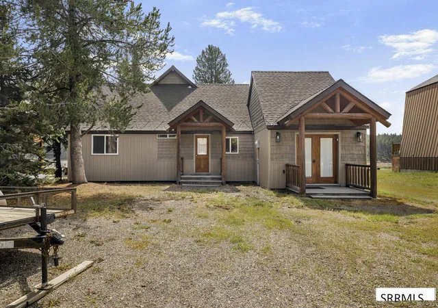 Photo 1 of Single family home for sale at 3708 Snake River Road, Island Park, ID 83429 | MLS# 2188578 | Listing updated on 2026-08-16
